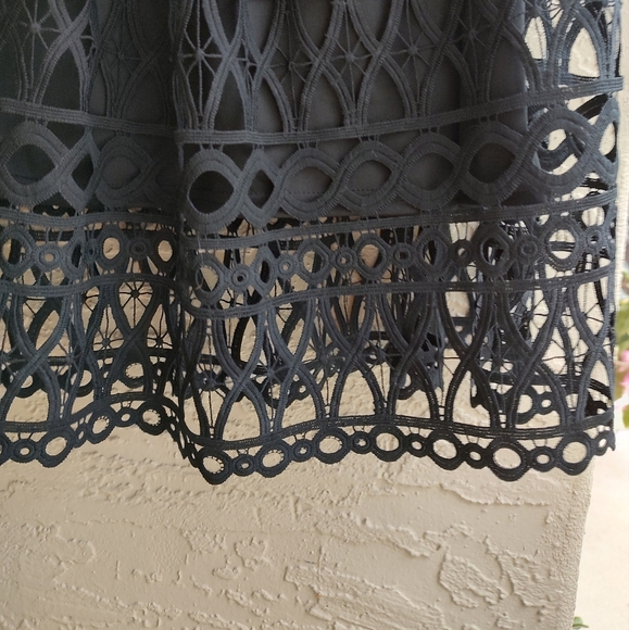 ROMEO&JULIET COUTURE Black lace skirt - Picture 3 of 14